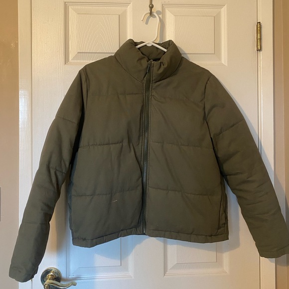Brandy Melville Macy puffer jacket green - Picture 3 of 3